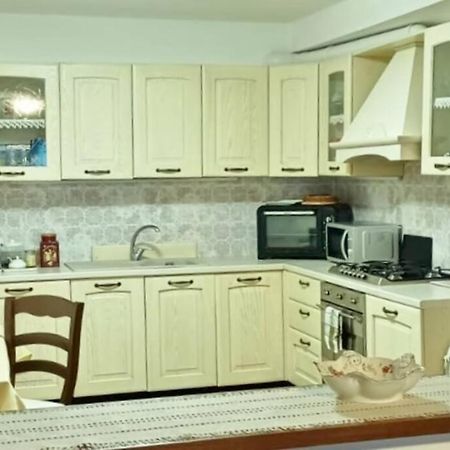 Brezza Marina - Appartamento In Villa Fronte Mare Trieste Exteriör bild